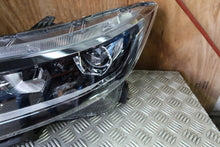 Load image into Gallery viewer, Frontscheinwerfer Renault 100-19009 Rechts Scheinwerfer Headlight