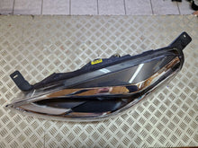 Laden Sie das Bild in den Galerie-Viewer, Frontscheinwerfer Ford Fiesta L1BB-13E015-GC L1BB13E015GC 13E015 Full LED Links SCH8014857508yb
