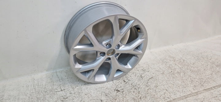 1x Alufelge 17 Zoll 6.5" 5x100 48ET Glanz Silber 6F9601205H Seat Ibiza I FEL5096077604bz