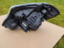 Laden Sie das Bild in den Galerie-Viewer, Frontscheinwerfer Mercedes-Benz Sprinter A9068202461 Rechts Headlight SCH2471301014nj