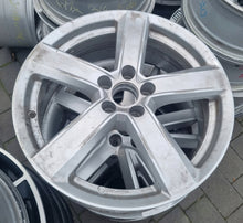 Laden Sie das Bild in den Galerie-Viewer, 1x Alufelge 17 Zoll 6.5" 5x100 39ET KBA53528 Rim Wheel FEL2749739639lp