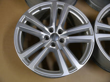 Load image into Gallery viewer, 4x Alufelge 20 Zoll 9.0" 5x112 33ET Glanz Silber 4M0601025H Audi Q7 Rim Wheel FEL8555961444ls