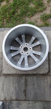 Laden Sie das Bild in den Galerie-Viewer, 1x Alufelge 17 Zoll 8.0" 5x112 46ET Glanz 8Y0601025CC Audi A3 Rim Wheel FEL8232590600ks