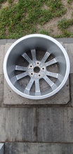 Laden Sie das Bild in den Galerie-Viewer, 1x Alufelge 17 Zoll 8.0" 5x112 46ET Glanz 8Y0601025CC Audi A3 Rim Wheel FEL8232590600ks