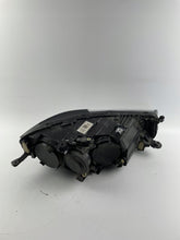 Laden Sie das Bild in den Galerie-Viewer, Frontscheinwerfer VW T Cross 2GM941005A Ein Stück (Rechts oder Links) Headlight SCH5051416337ka