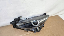 Laden Sie das Bild in den Galerie-Viewer, Frontscheinwerfer Mazda 3 I B63C-51040 LED Links Scheinwerfer Headlight SCH2514080014vc