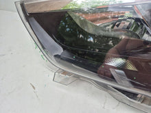 Laden Sie das Bild in den Galerie-Viewer, Frontscheinwerfer Opel E Combo 9816825580 Links Scheinwerfer Headlight SCH9784121363ps