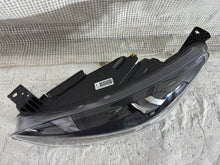 Laden Sie das Bild in den Galerie-Viewer, Frontscheinwerfer Ford Focus JX7B-13E015-CE Links Scheinwerfer Headlight SCH4119440623kv