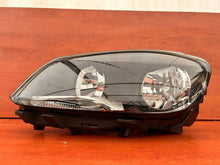 Laden Sie das Bild in den Galerie-Viewer, Frontscheinwerfer VW Touran 1T1941005H LED Links Scheinwerfer Headlight SCH6823560046le