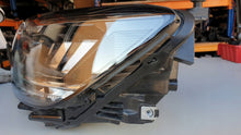 Laden Sie das Bild in den Galerie-Viewer, Frontscheinwerfer VW Passat B8 3G1941035P LED Links Scheinwerfer Headlight