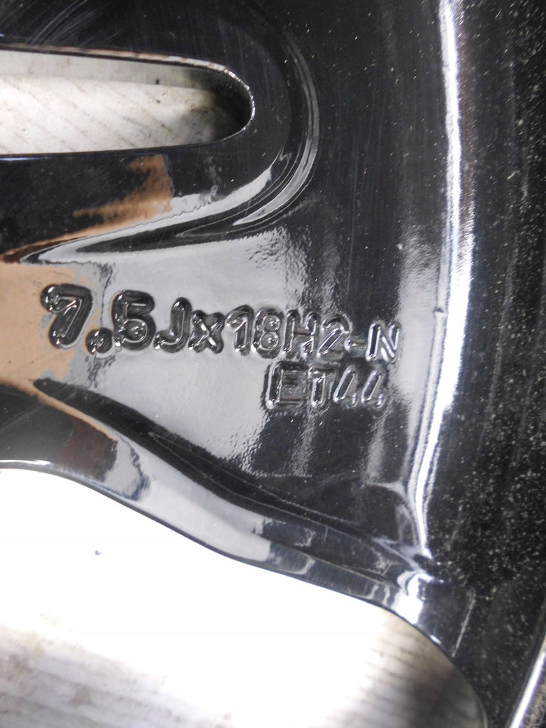 1x Alufelge 18 Zoll 7.0" 5x112 44ET A2054018200 Mercedes-Benz A205 Rim Wheel