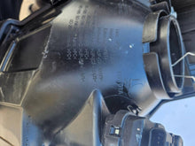 Load image into Gallery viewer, Frontscheinwerfer Toyota Yaris Links Scheinwerfer Headlight