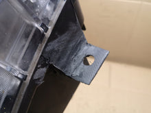 Laden Sie das Bild in den Galerie-Viewer, Frontscheinwerfer Mercedes-Benz Sprinter 906 A9068202461 Halogen Rechts