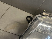 Load image into Gallery viewer, Frontscheinwerfer Audi A6 C6 4F0941029EA Xenon Links Scheinwerfer Headlight