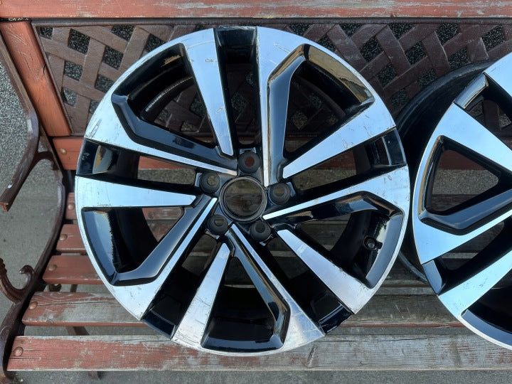 1x Alufelge 17 Zoll 7.0" 5x112 45ET 2GA601025R VW T-Roc Rim Wheel FEL9526381771dt