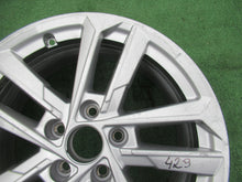 Load image into Gallery viewer, 1x Alufelge 17 Zoll 6.5&quot; 5x112 43ET Silber 8Y0601025L Audi A3 Rim Wheel