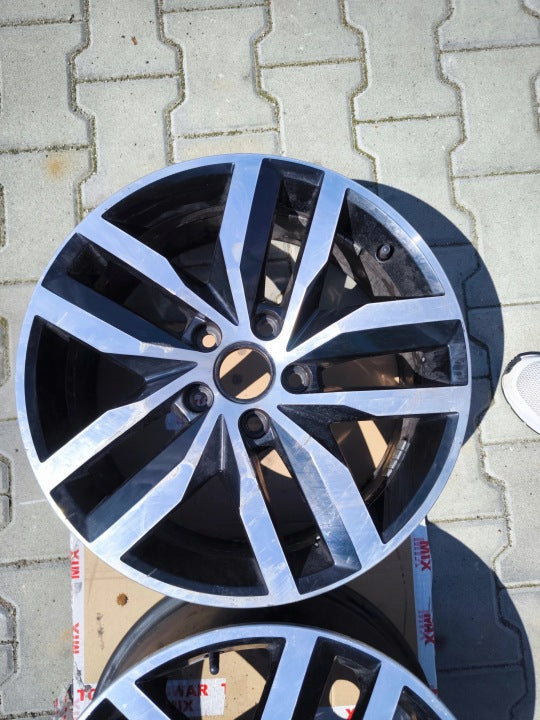 1x Alufelge 17 Zoll 7.0" 5x112 49ET 3G0601025G VW Golf Rim Wheel FEL3056013212na