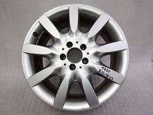 Load image into Gallery viewer, 1x Alufelge 18 Zoll 8.5" 5x112 49ET Glanz Silber A2214011902 Mercedes-Benz FEL8990937476sd