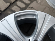 Laden Sie das Bild in den Galerie-Viewer, 4x Alufelge 18 Zoll 8.0" 5x112 Glanz Silber A2534010800 Mercedes-Benz Vito FEL6332443496gp