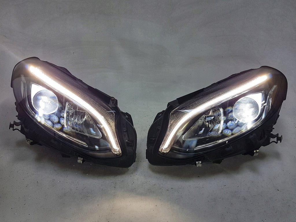 Frontscheinwerfer Mercedes-Benz W246 A2469065301 LED Rechts oder Links