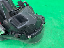 Load image into Gallery viewer, Frontscheinwerfer BMW 7 E65 E66 Xenon Links Scheinwerfer Headlight SCH8836110366bw