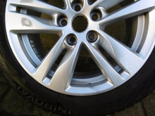 Laden Sie das Bild in den Galerie-Viewer, 1x Alufelge 16 Zoll 7.0&quot; 5x105 41ET Matt Silber 39024544 Opel Astra Rim Wheel