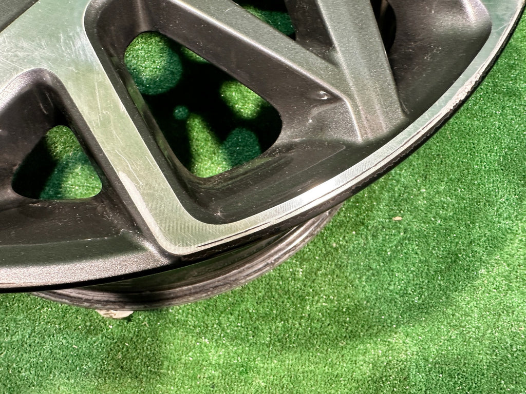 1x Alufelge 18 Zoll 7.5" 5x114.3 50ET 52910-CM300 Hyundai Kona Rim Wheel