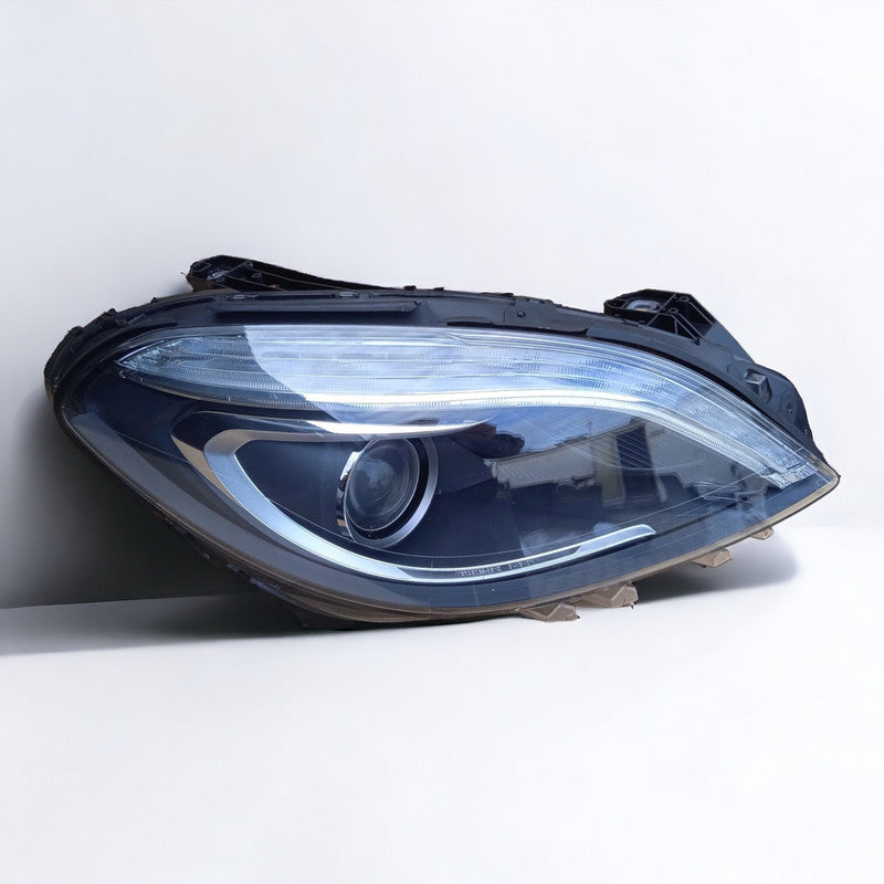 Frontscheinwerfer Mercedes-Benz W246 A2468207261 Xenon Rechts Headlight