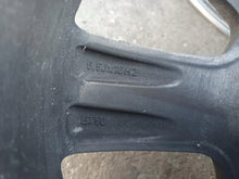 Laden Sie das Bild in den Galerie-Viewer, 1x Alufelge 16 Zoll 6.5&quot; 5x112 50ET 8P0601025A Audi B7 Rim Wheel