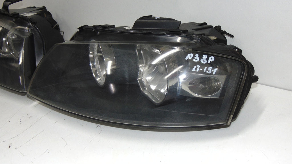 Frontscheinwerfer Audi A3 8P0941004K 8P0941003K Ein Stück (Rechts oder Links)