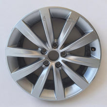 Load image into Gallery viewer, 1x Alufelge 17 Zoll 7N0601025C VW Sharan Rim Wheel