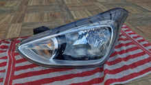 Laden Sie das Bild in den Galerie-Viewer, Frontscheinwerfer Hyundai I10 92101B900 Links Scheinwerfer Headlight SCH5954062789pi