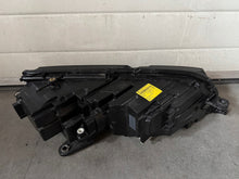 Laden Sie das Bild in den Galerie-Viewer, Frontscheinwerfer Skoda Octavia III 5E1941015D Full LED Links Headlight SCH2522241858jk