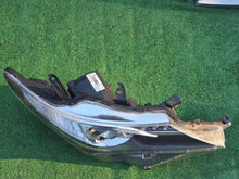Load image into Gallery viewer, Frontscheinwerfer Toyota Auris 89907726 LED Rechts Scheinwerfer Headlight SCH2540085015ak