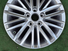 Load image into Gallery viewer, 1x Alufelge 16 Zoll 5x112 2K5601025J VW Caddy Rim Wheel FEL4441828122yw