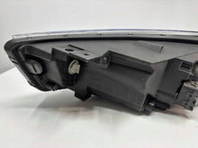 Laden Sie das Bild in den Galerie-Viewer, Frontscheinwerfer Kia Rio IV 92102H8PMI Rechts Scheinwerfer Headlight SCH4087201112fv