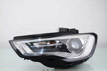 Load image into Gallery viewer, Frontscheinwerfer Audi A3 8V0941005 Xenon Ein Stück (Rechts oder Links) SCH8797449003xa