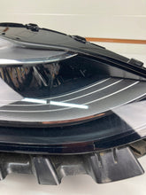 Laden Sie das Bild in den Galerie-Viewer, Frontscheinwerfer Tesla 3 1077376-40-B LED Rechts Scheinwerfer Headlight