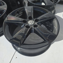 Load image into Gallery viewer, 4x Alufelge 17 Zoll 7.5" 5x112 54ET 6855088 BMW 4 Caddy V Golf VII Touran FEL3339349182sz