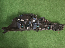 Load image into Gallery viewer, Frontscheinwerfer Toyota Corolla 8111002S60 LED Rechts Scheinwerfer Headlight SCH1029225378ix