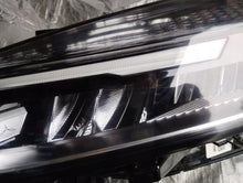 Laden Sie das Bild in den Galerie-Viewer, Frontscheinwerfer Renault Clio I V 260600149R Full LED Links Headlight SCH6338874815al