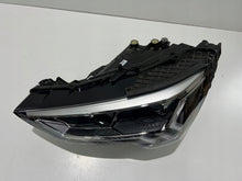 Laden Sie das Bild in den Galerie-Viewer, Frontscheinwerfer Audi Q3 83A941033 LED Links Scheinwerfer Headlight SCH2454516803no