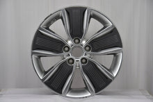 Load image into Gallery viewer, 1x Alufelge 17 Zoll 7.0&quot; 5x114.3 53ET Glanz 52910-G2300 Hyundai Rim Wheel