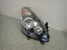 Laden Sie das Bild in den Galerie-Viewer, Frontscheinwerfer Toyota Corolla Verso LED Rechts Scheinwerfer Headlight