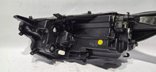 Load image into Gallery viewer, Frontscheinwerfer Toyota Yaris Rechts Scheinwerfer Headlight