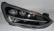 Laden Sie das Bild in den Galerie-Viewer, Frontscheinwerfer Ford Focus JX7B-13E014-AB Full LED Rechts Headlight