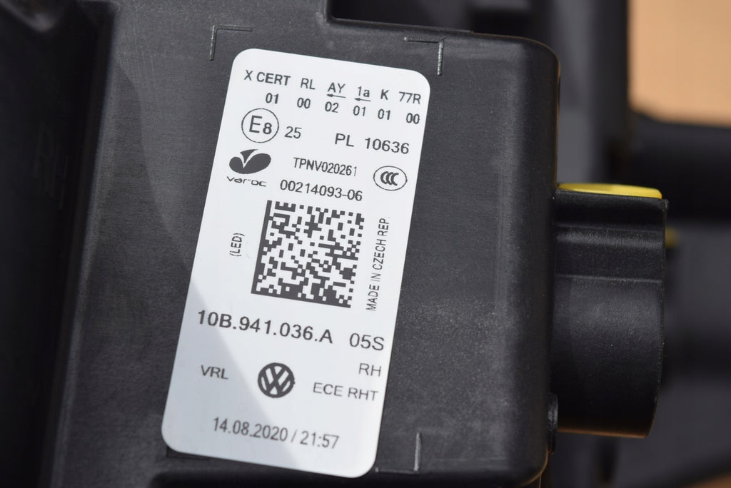 Frontscheinwerfer VW 10B941036A LED Rechts Scheinwerfer Headlight SCH1936634254gk