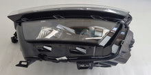 Laden Sie das Bild in den Galerie-Viewer, Frontscheinwerfer Skoda Kamiq 658941015B Full LED Links Scheinwerfer Headlight SCH1584052434ty