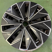 Load image into Gallery viewer, 1x Alufelge 17 Zoll 6.5" 5x100 40ET Glanz Graphit 658601025A Mg Kamiq Rim Wheel FEL3626542755ll