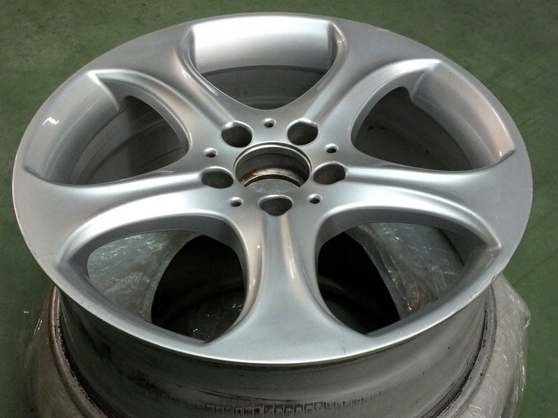 1x Alufelge 18 Zoll 7.5" 5x112 44ET Glanz Silber A2054010600 Mercedes-Benz